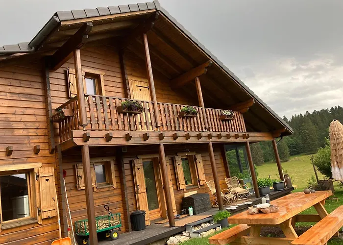 Les Savagnieres - Homestay szállás Saint-Imier